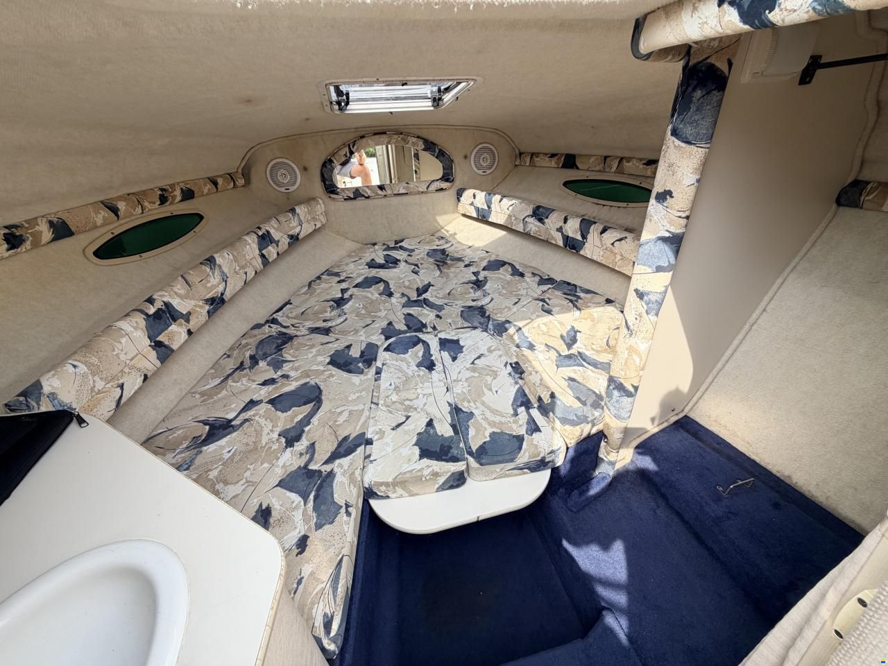 Sea Ray 215 EC