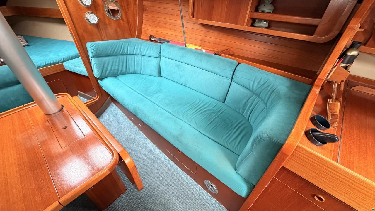 Grand Soleil 343