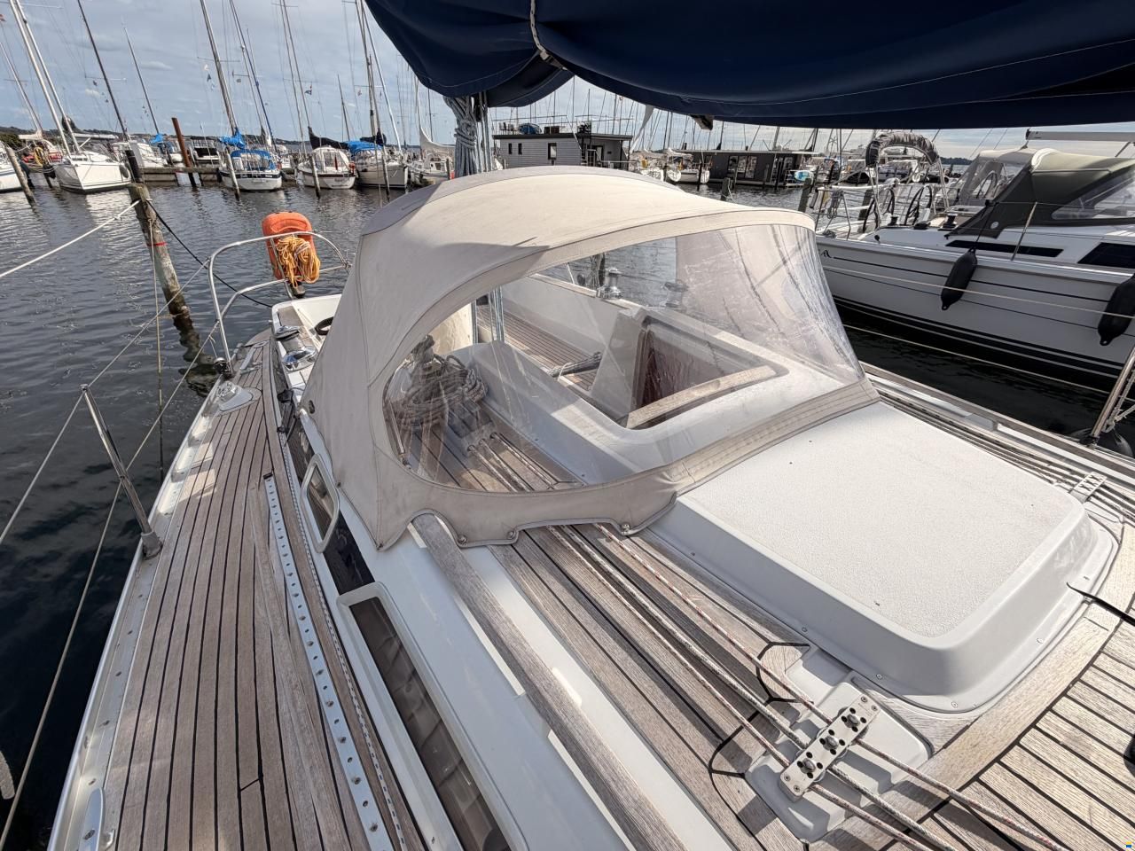 Grand Soleil 343