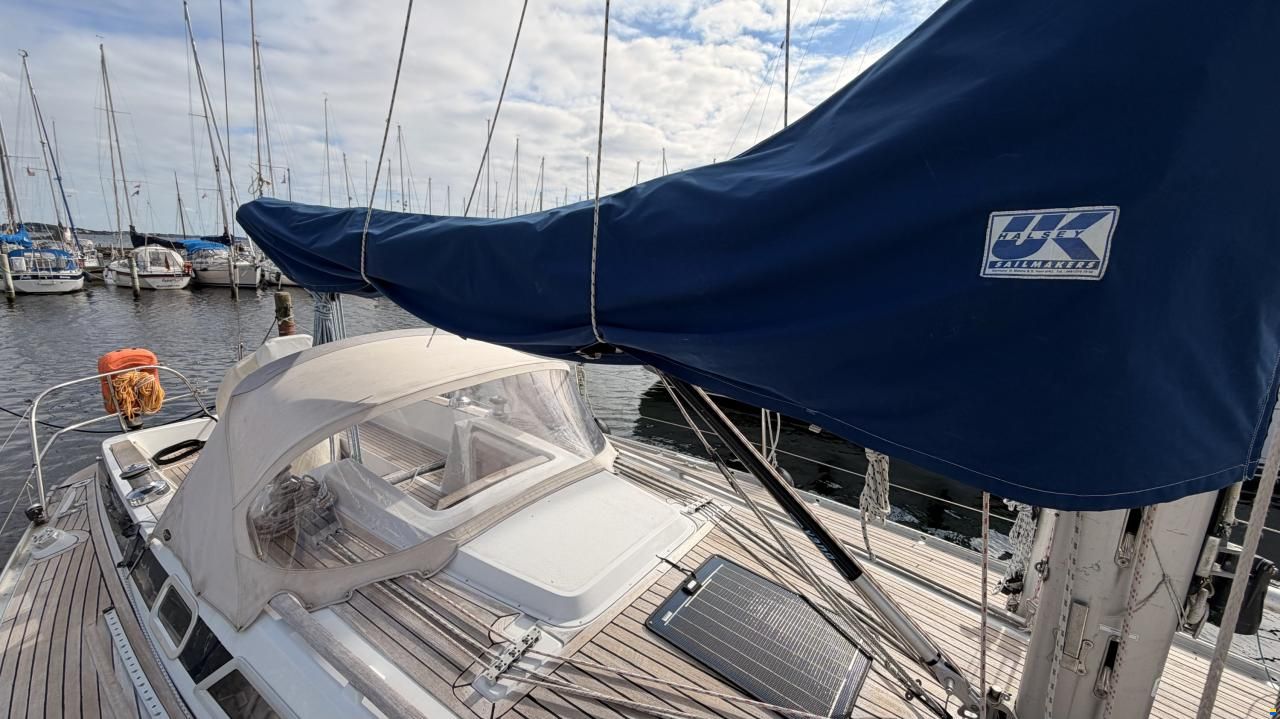 Grand Soleil 343