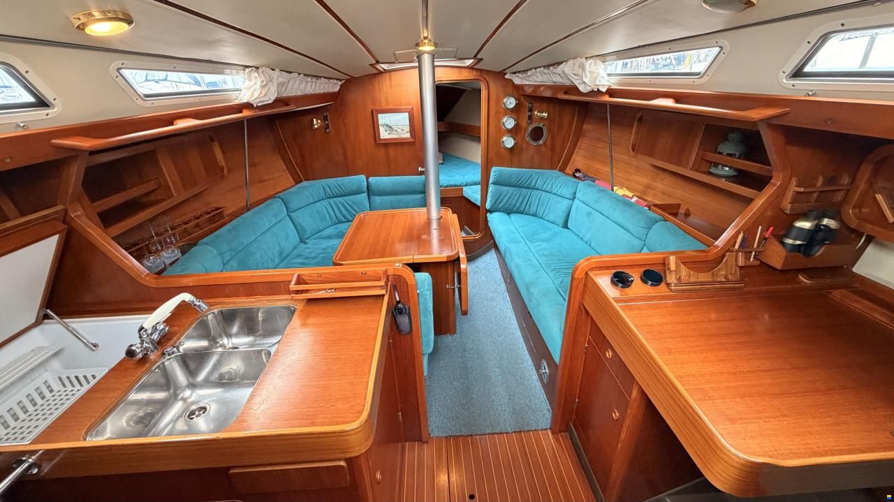 Grand Soleil 343