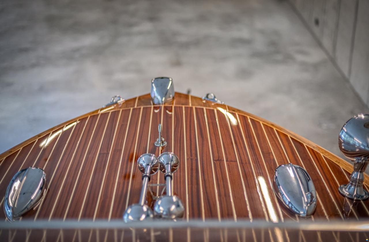 Chris Craft 18&rsquo; Continental Custom