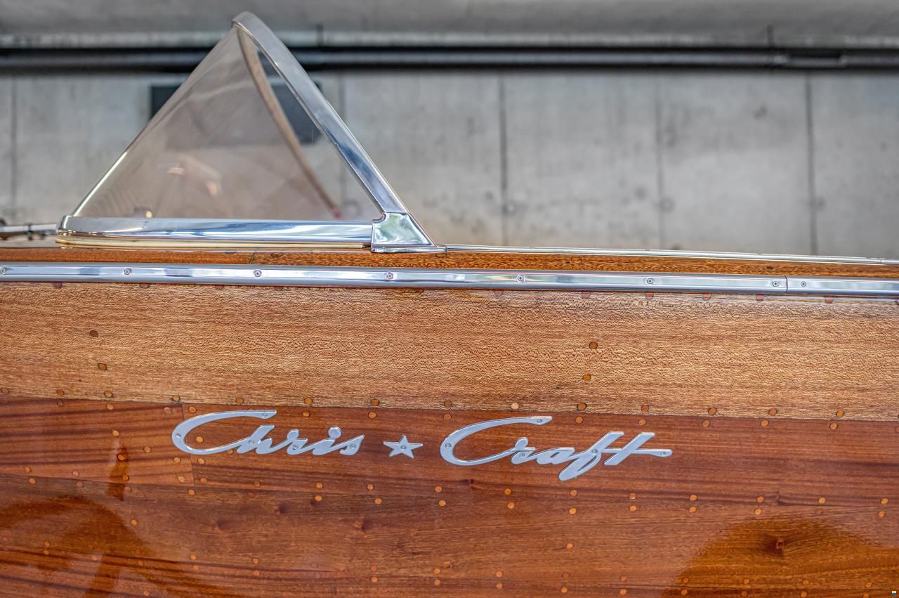 Chris Craft 18&rsquo; Continental Custom