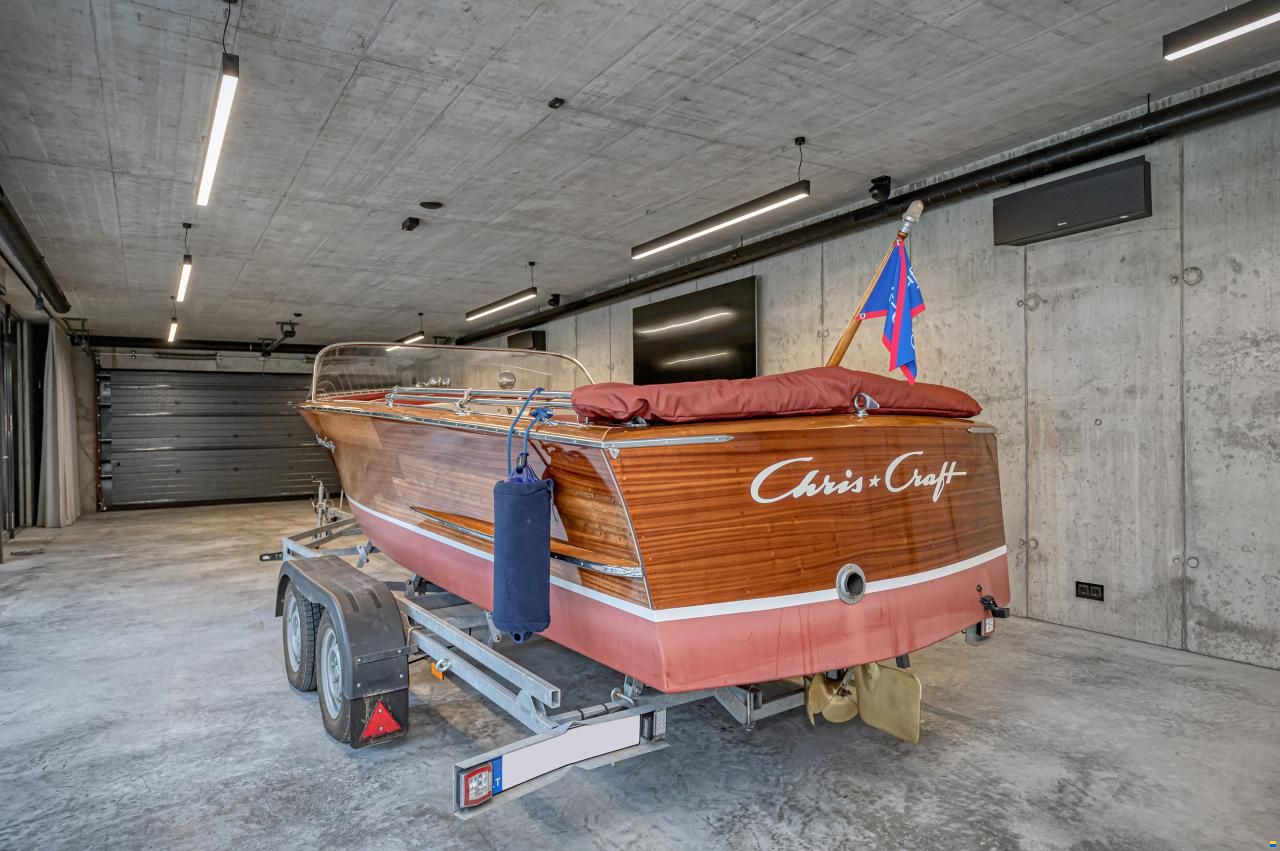 Chris Craft 18&rsquo; Continental Custom