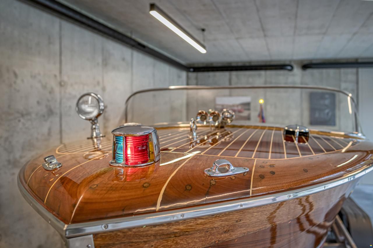 Chris Craft 18&rsquo; Continental Custom
