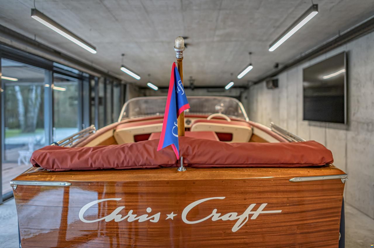 Chris Craft 18&rsquo; Continental Custom