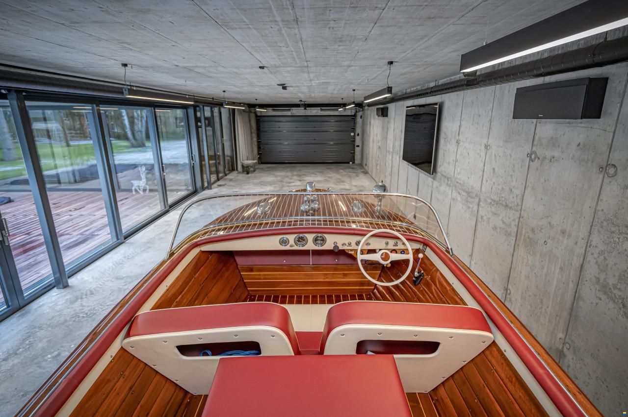 Chris Craft 18&rsquo; Continental Custom