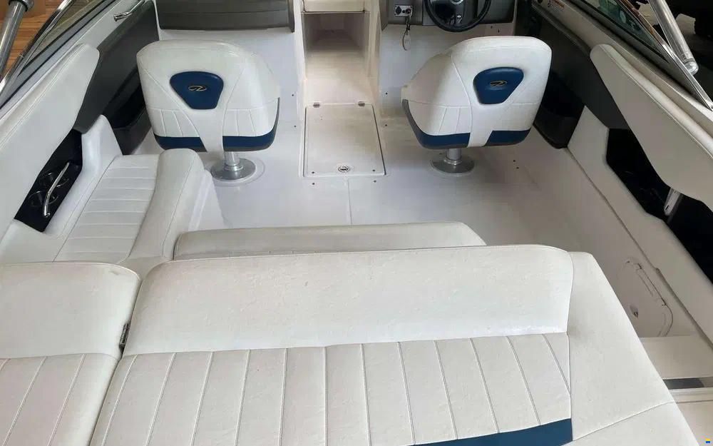 Regal 2200 Open Fastrack
