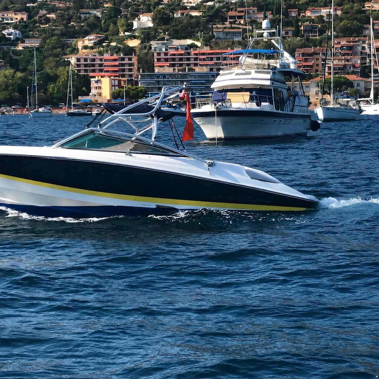 Regal 2200 Open Fastrack