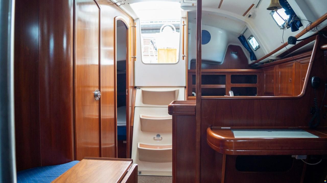 Beneteau OCEANIS 331