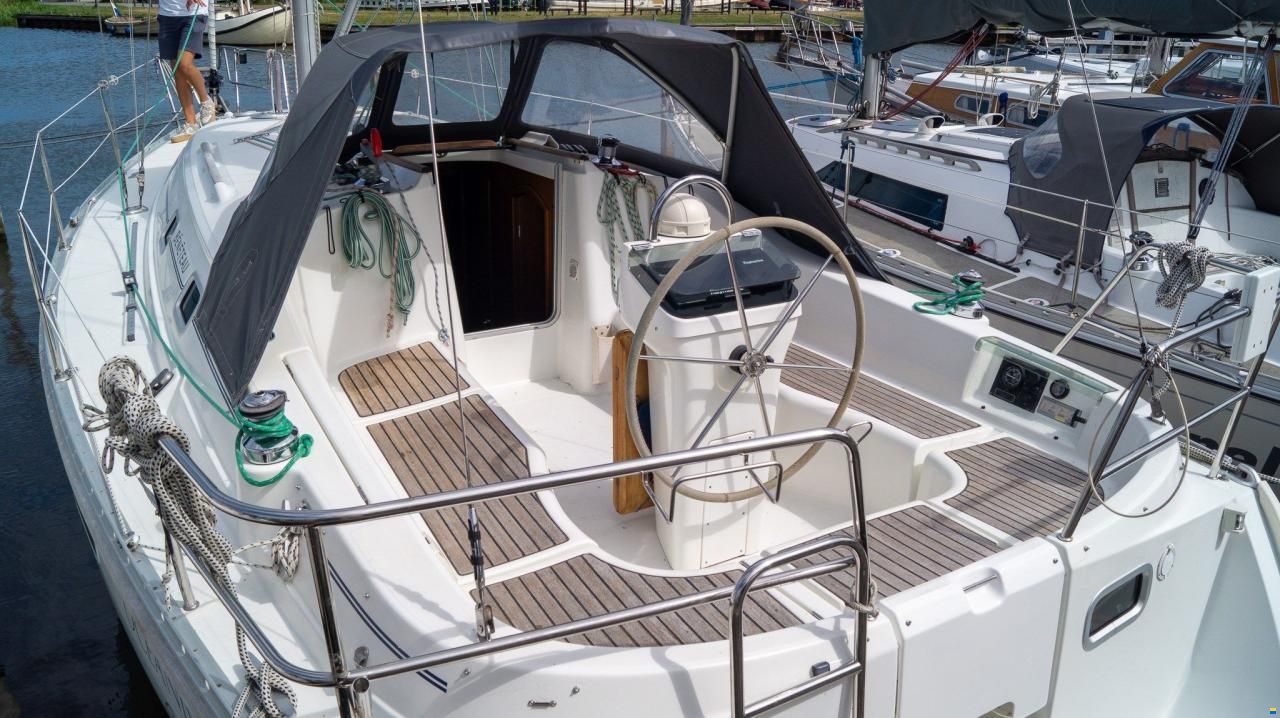 Beneteau OCEANIS 331