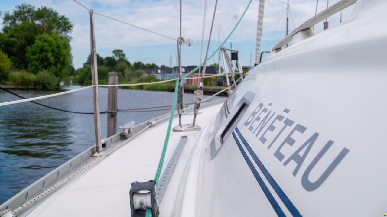 Beneteau OCEANIS 331