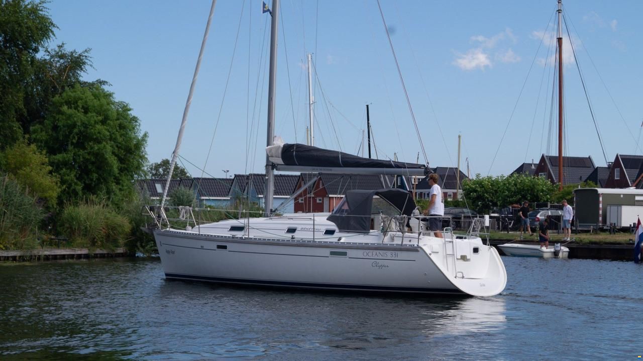 Beneteau OCEANIS 331