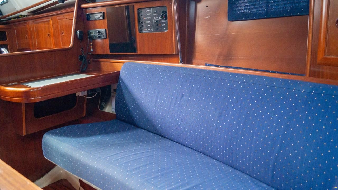 Beneteau OCEANIS 331