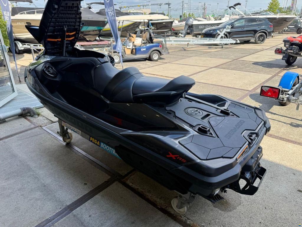 Sea-Doo RXT-X RS 300