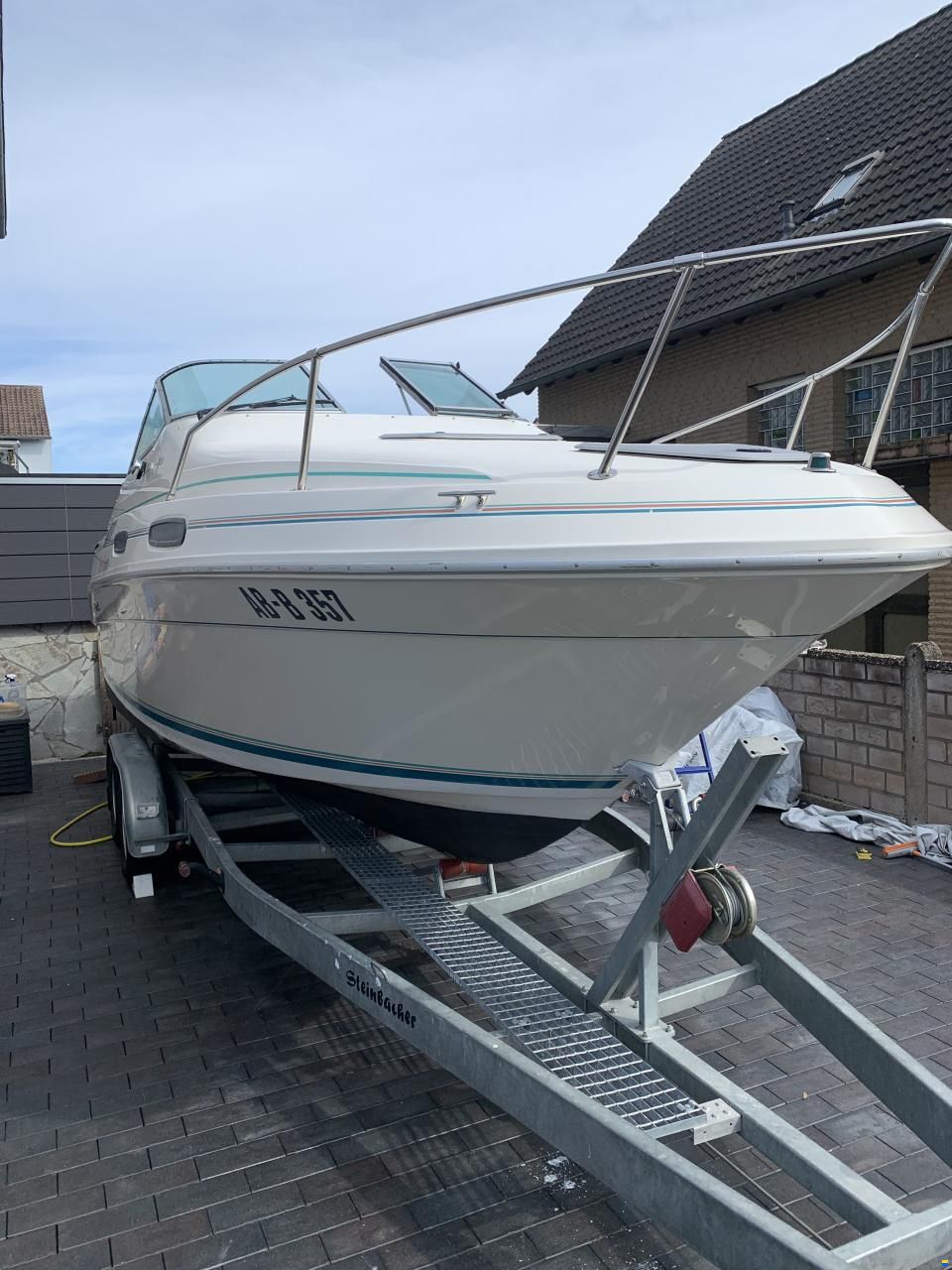 Sea Ray 230 Dalt