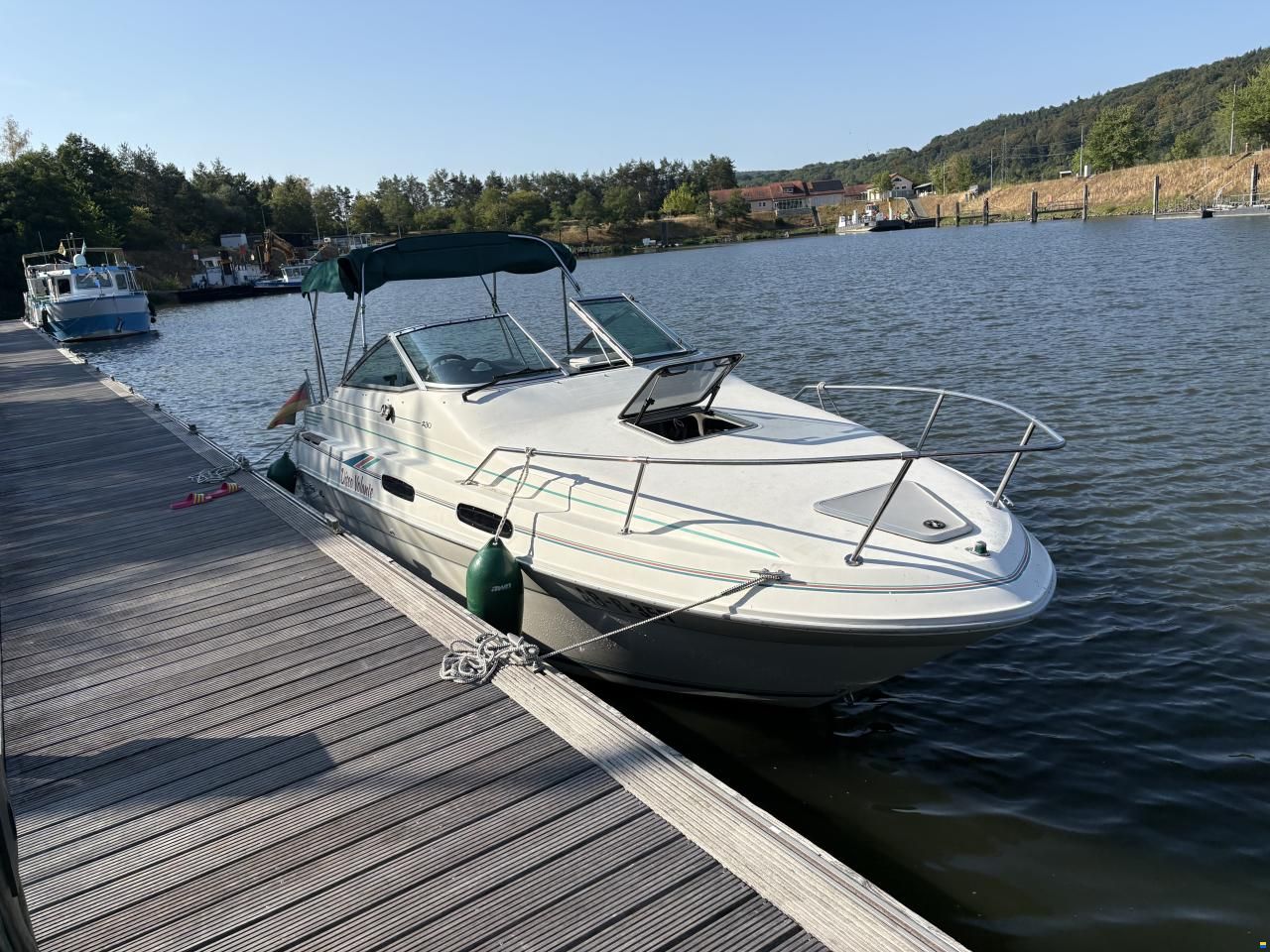 Sea Ray 230 Dalt