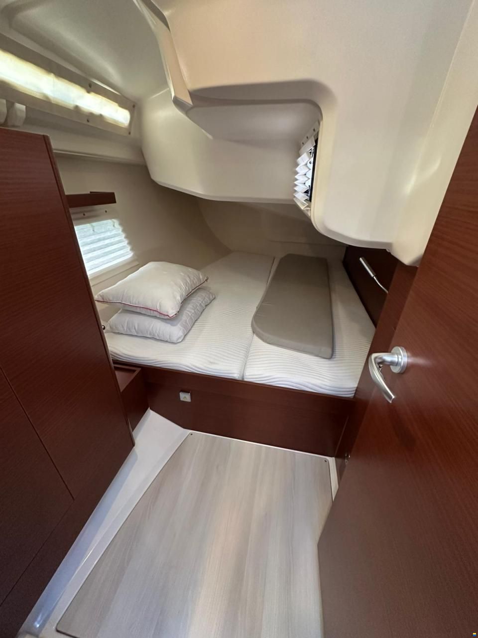Hanse 418