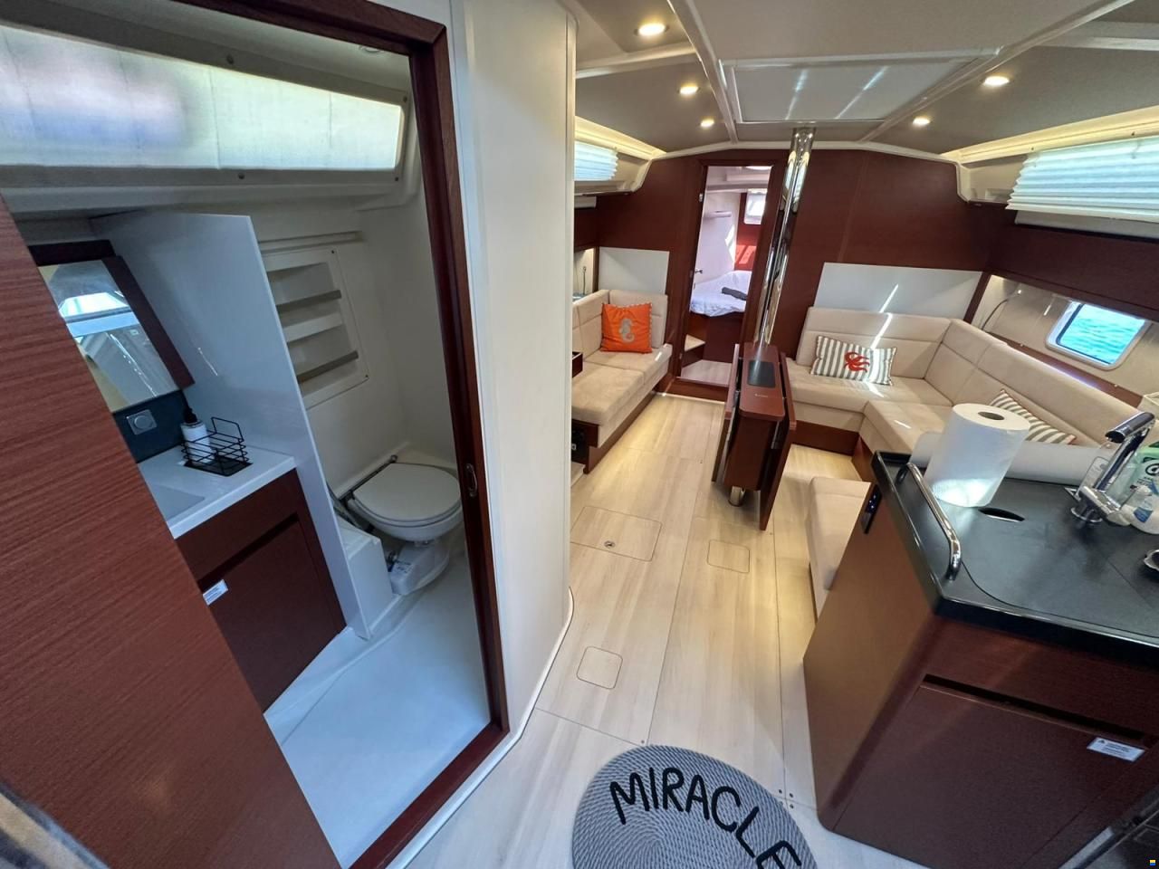 Hanse 418