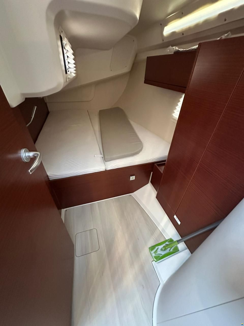 Hanse 418