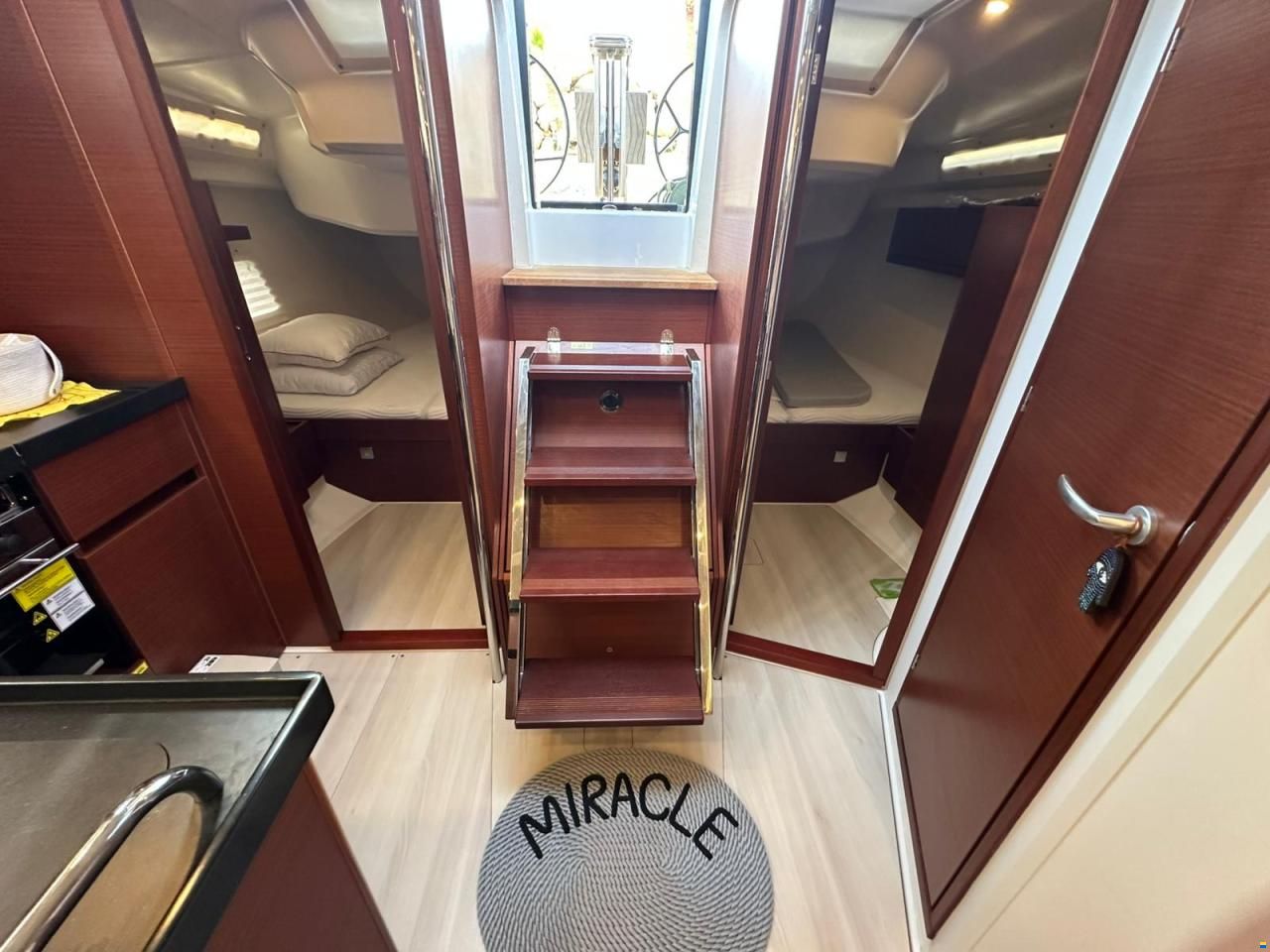 Hanse 418