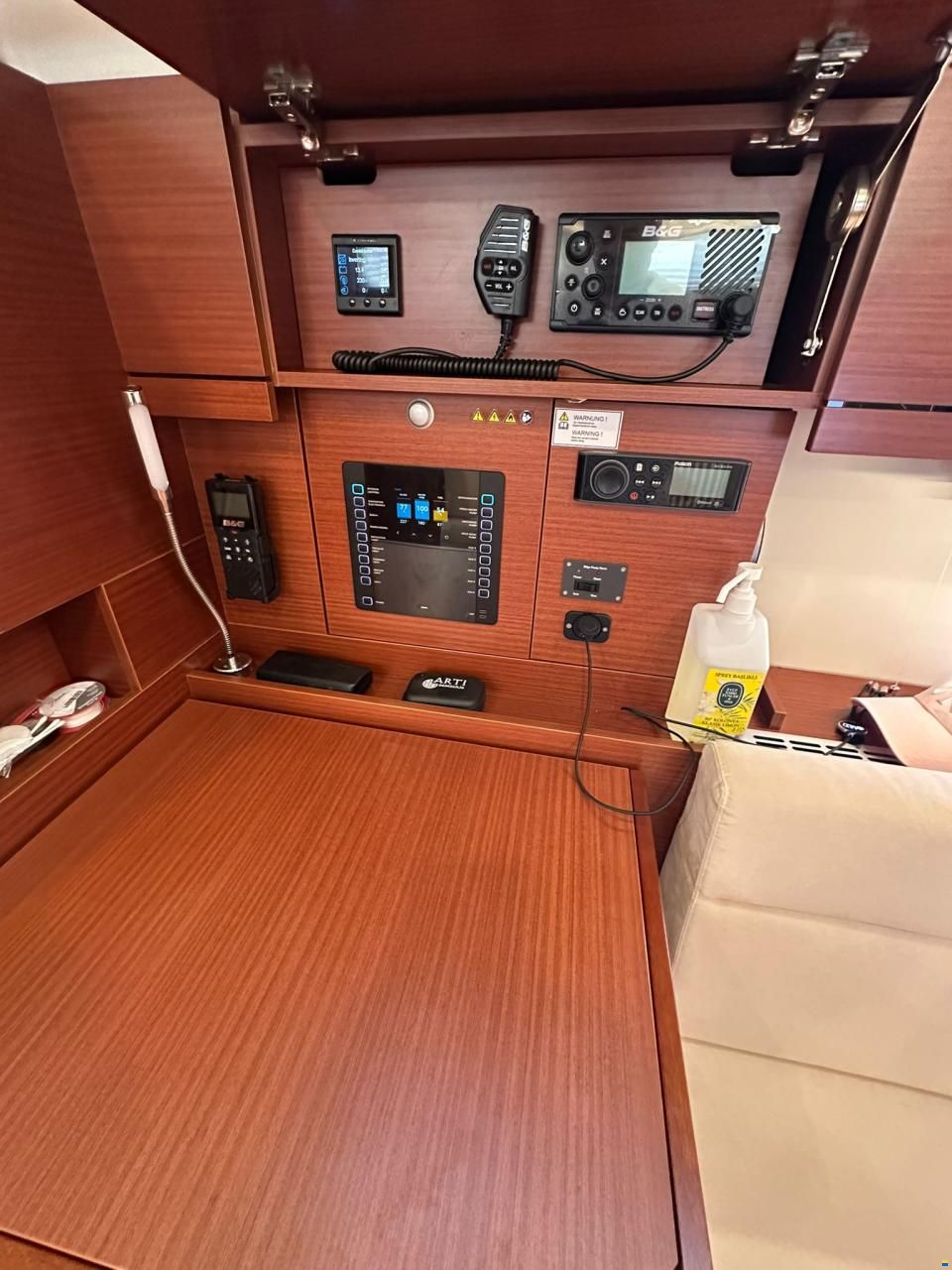 Hanse 418