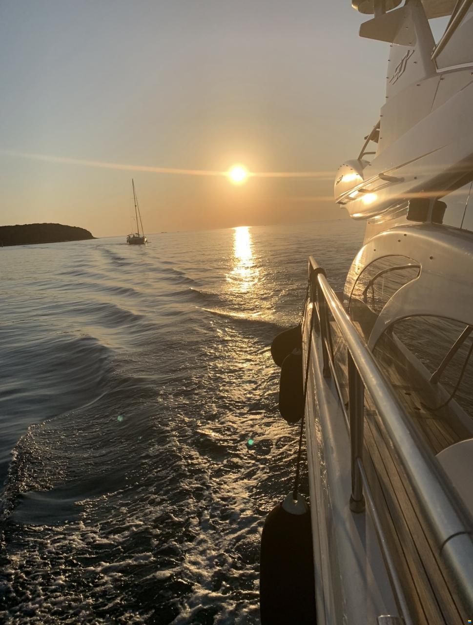 Azimut 50