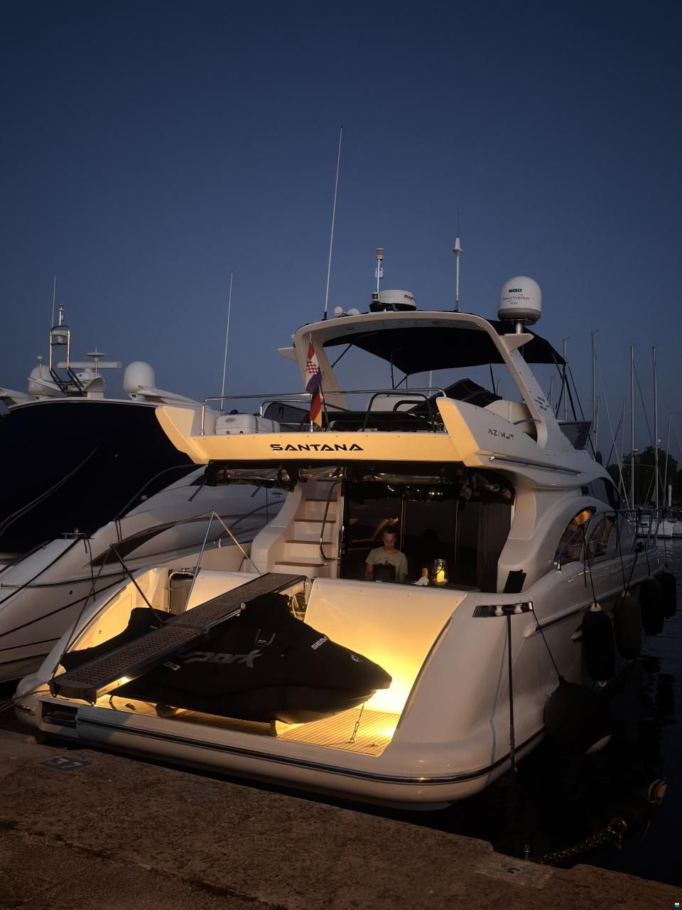 Azimut 50