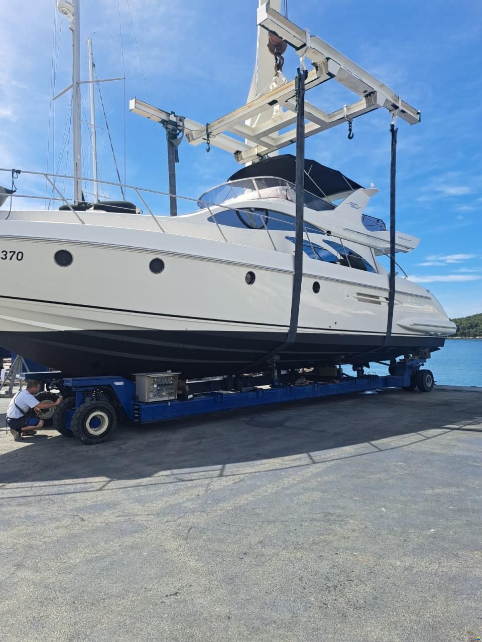 Azimut 50