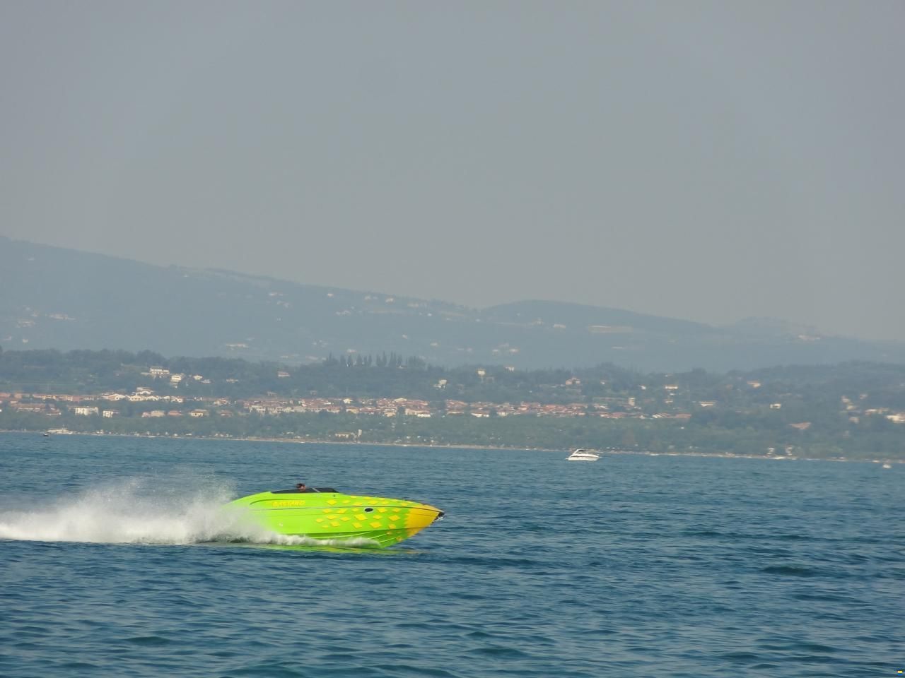 Performance 807