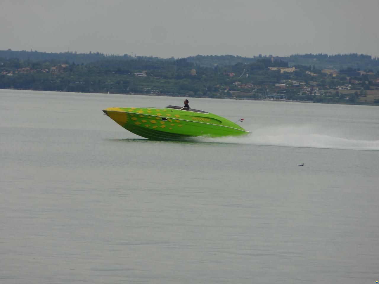 Performance 807