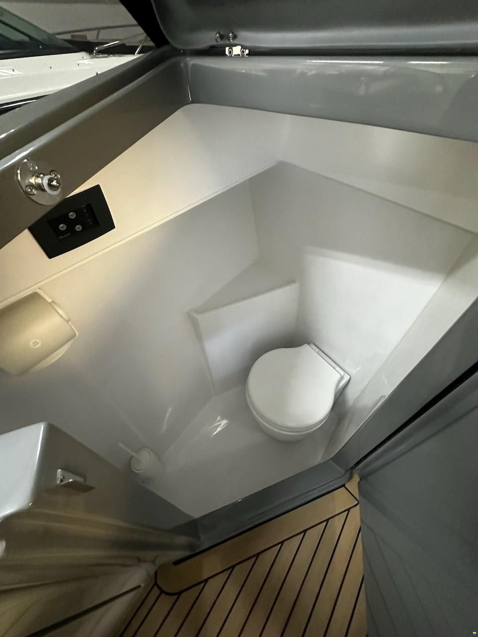 Rand Leisure 28