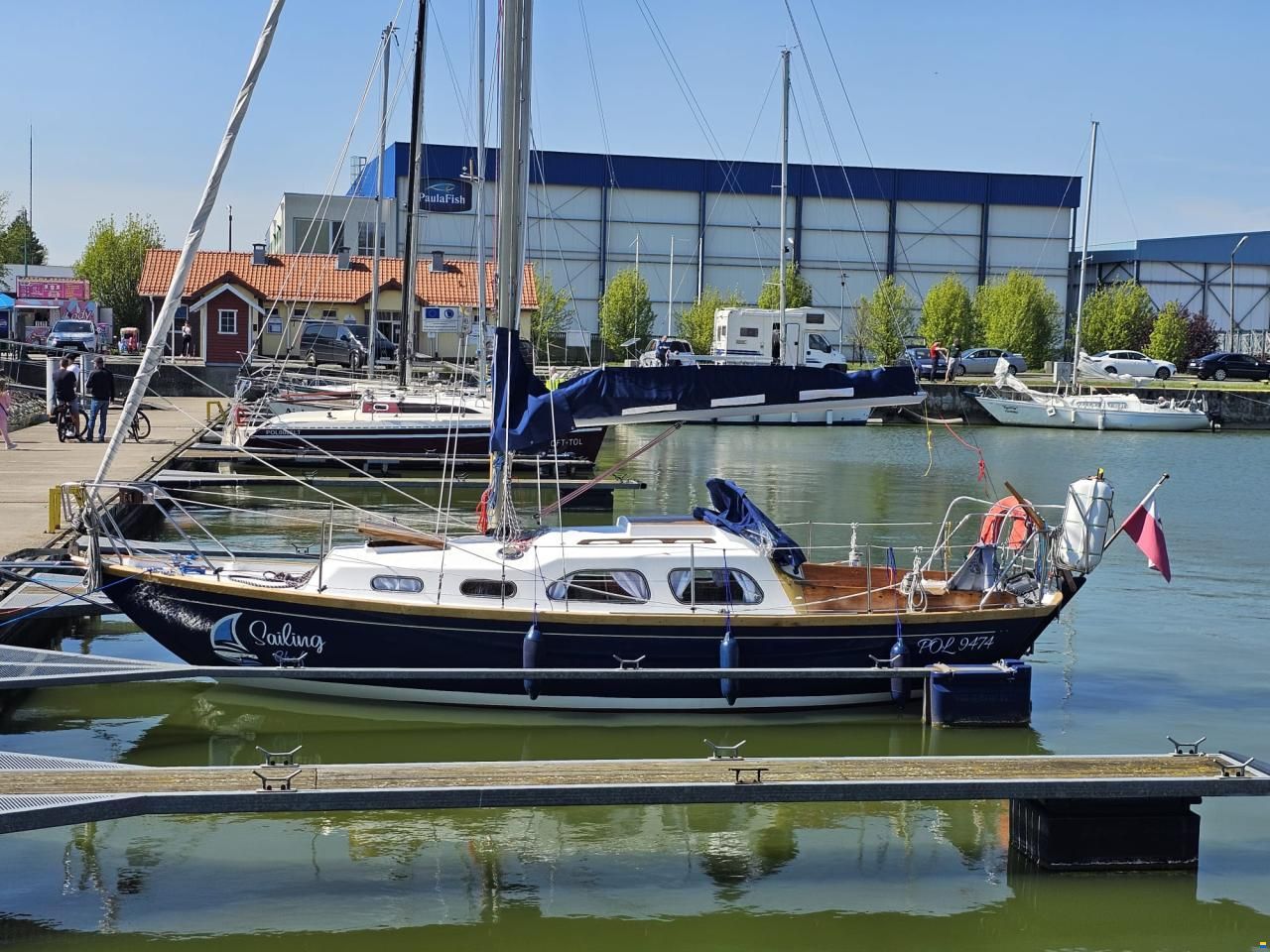 Bianca 27