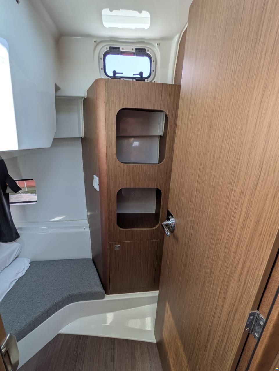 Beneteau Antares 9