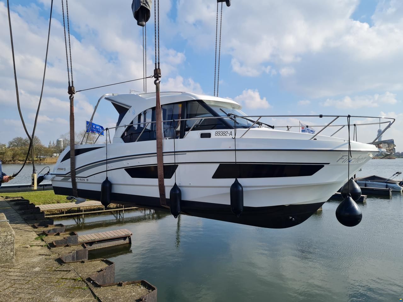 Beneteau Antares 9