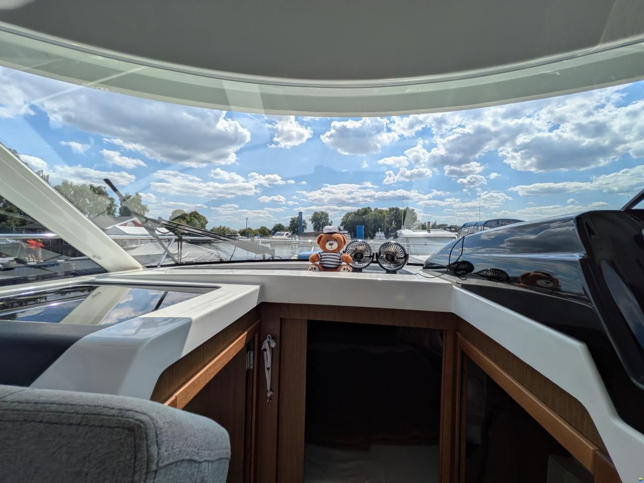 Beneteau Antares 9