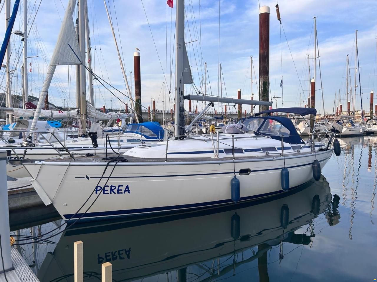 Bavaria 37