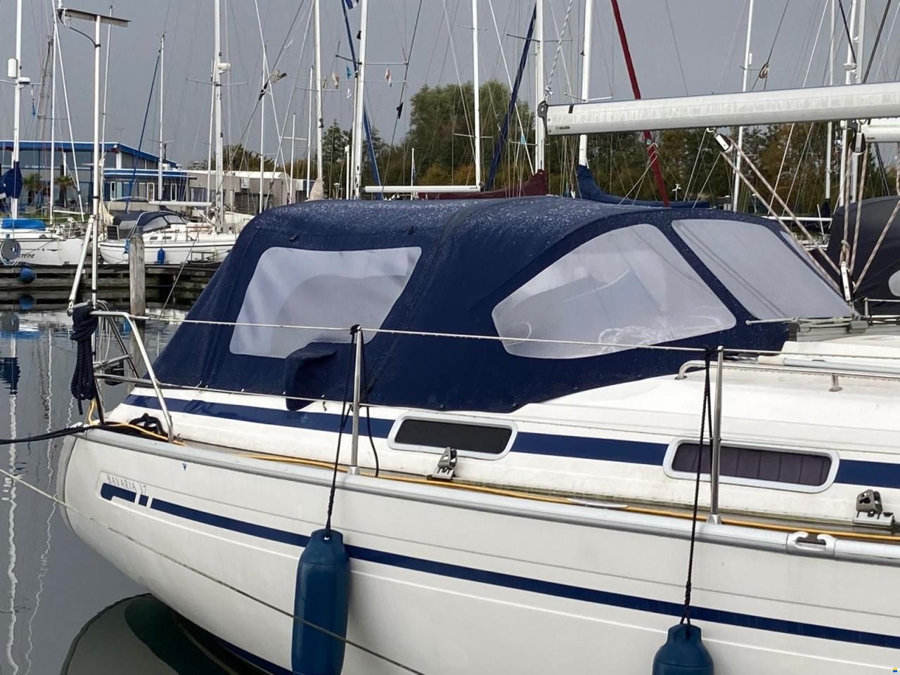 Bavaria 37