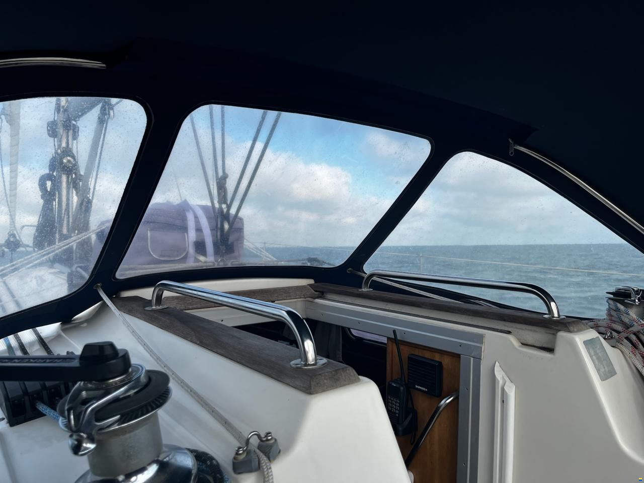 Bavaria 37