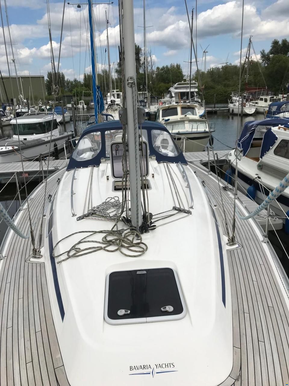 Bavaria 37