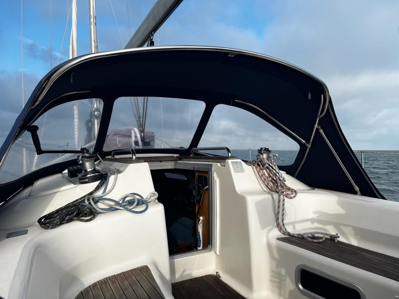 Bavaria 37