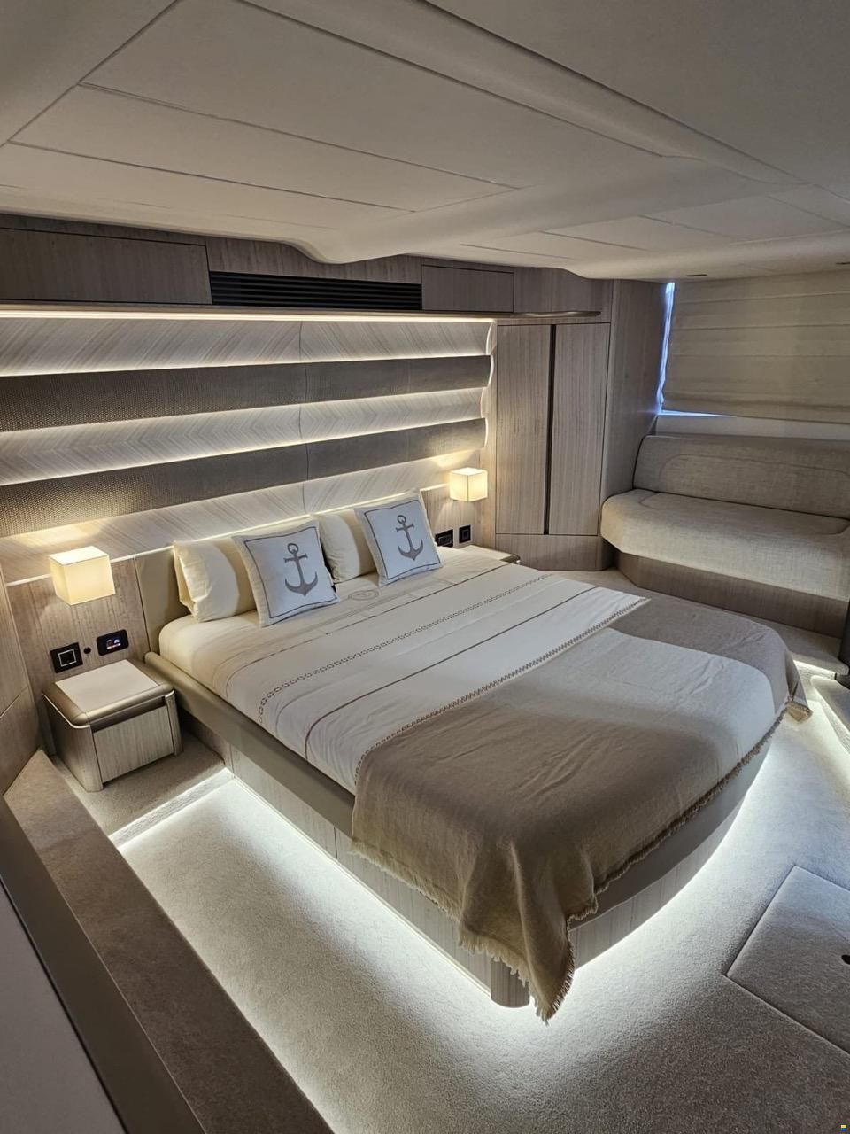Galeon 560 Fly, 2025
