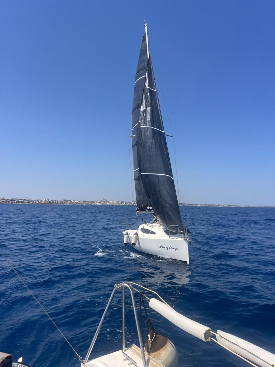 Elan E1