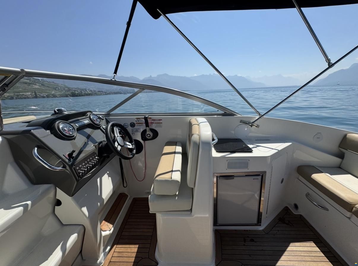 Bayliner 742R + place de port a louer
