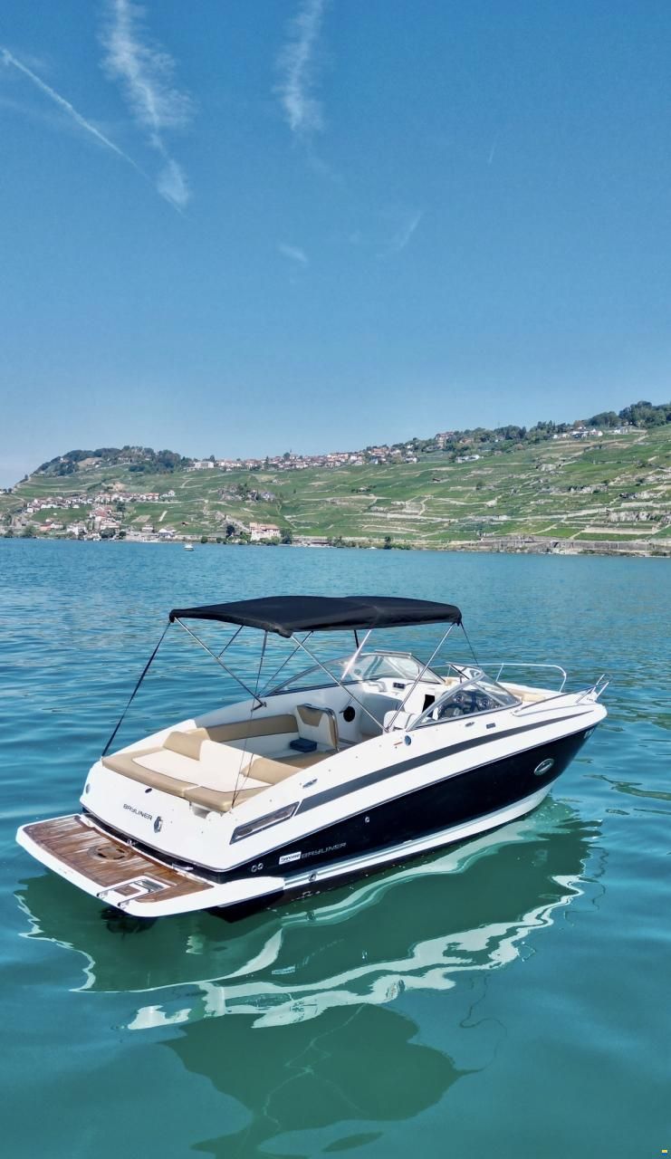 Bayliner 742R + place de port a louer