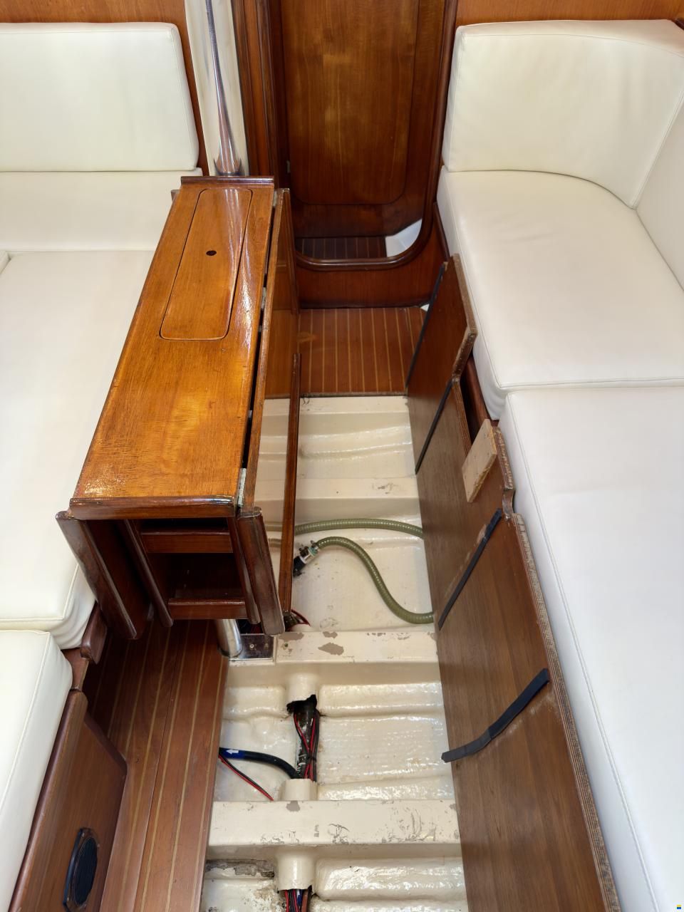 Beneteau First 38