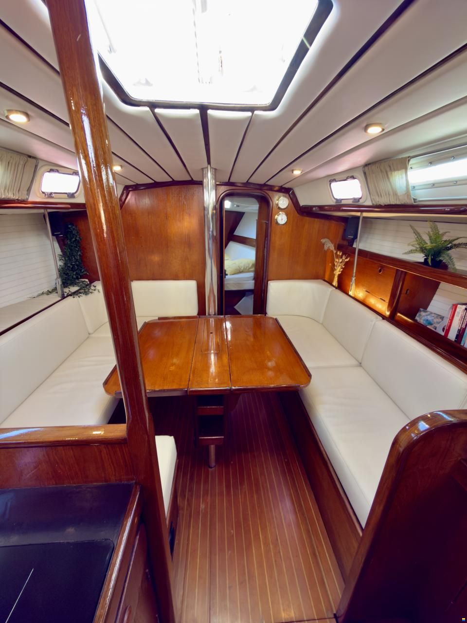 Beneteau First 38