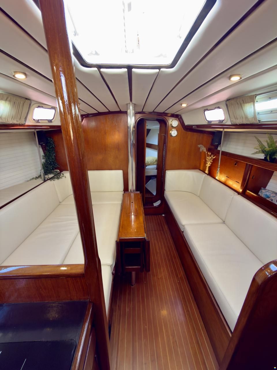 Beneteau First 38