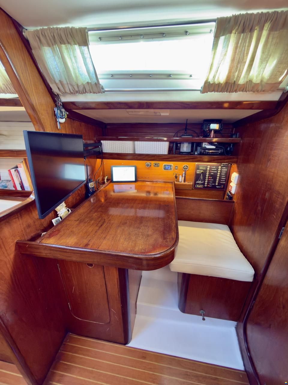 Beneteau First 38