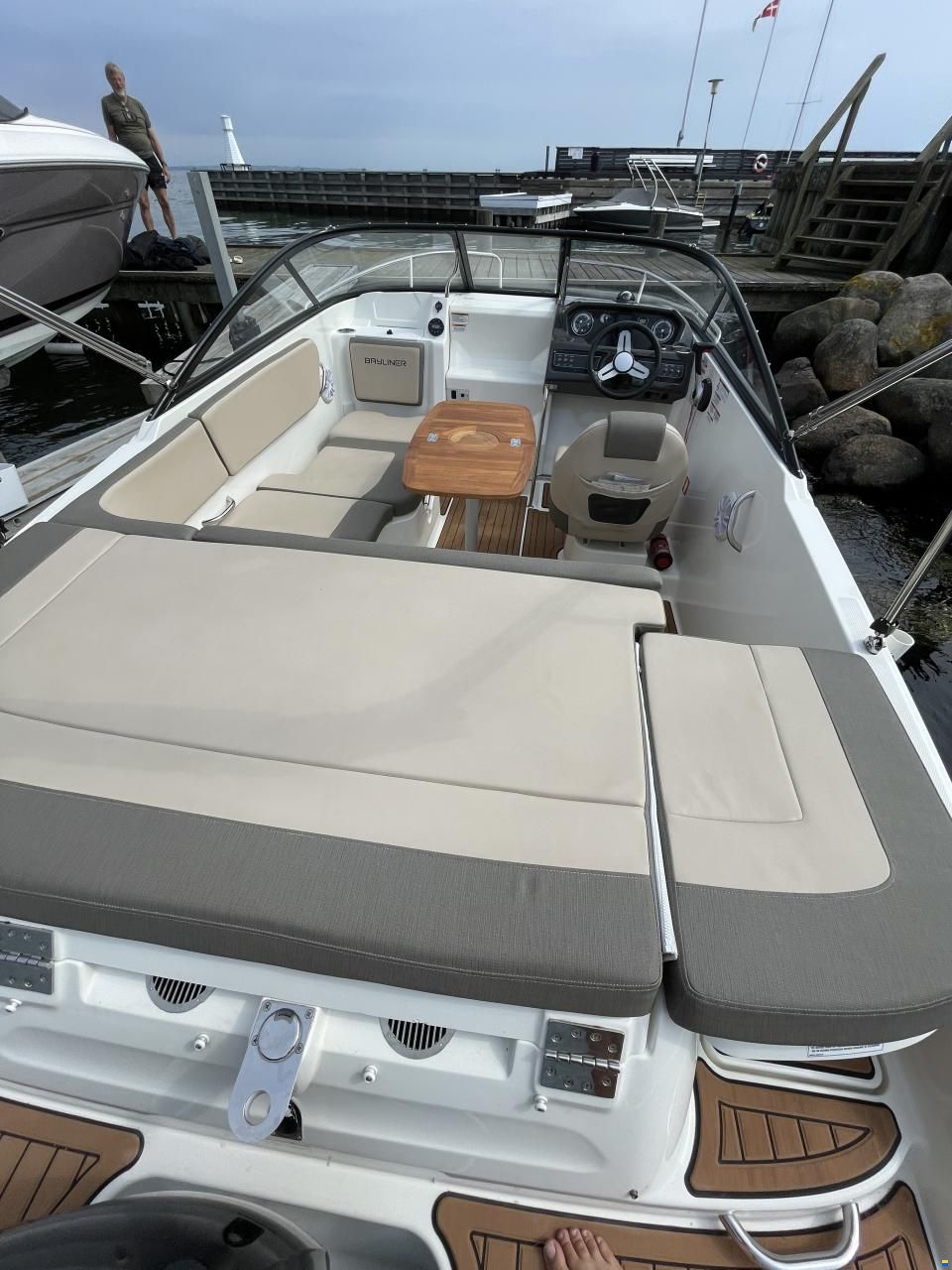 Bayliner VR5 Cuddy